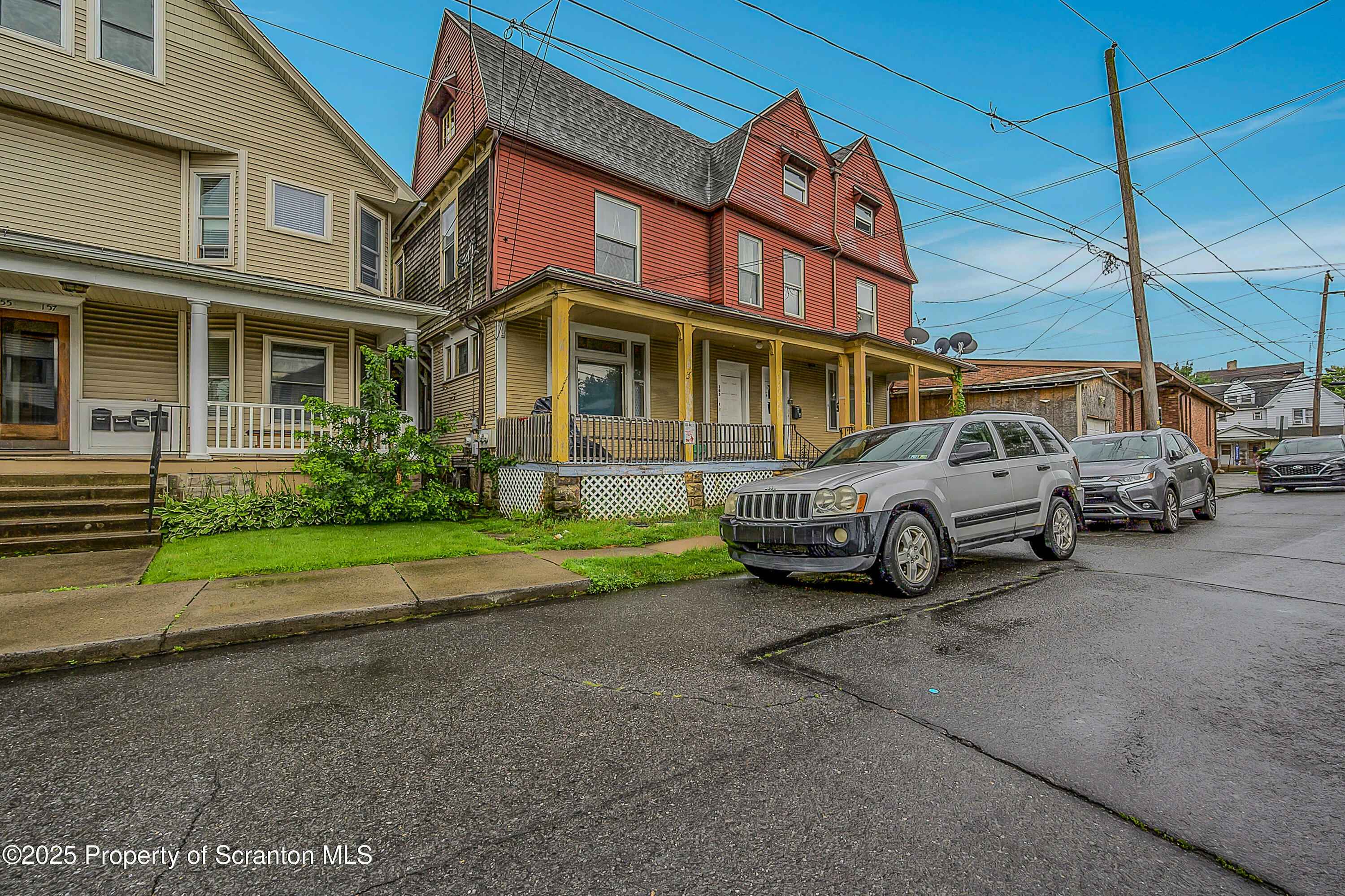 Property Photo: 167 S Hyde Park Avenue PA 18504
