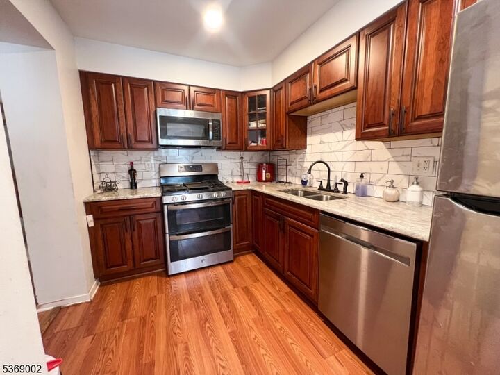 Property Photo: 522 W Valley View Ave NJ 07840