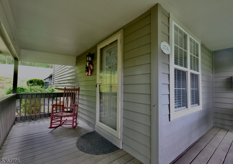 Property Photo: 37 Melrose Ct A NJ 08540