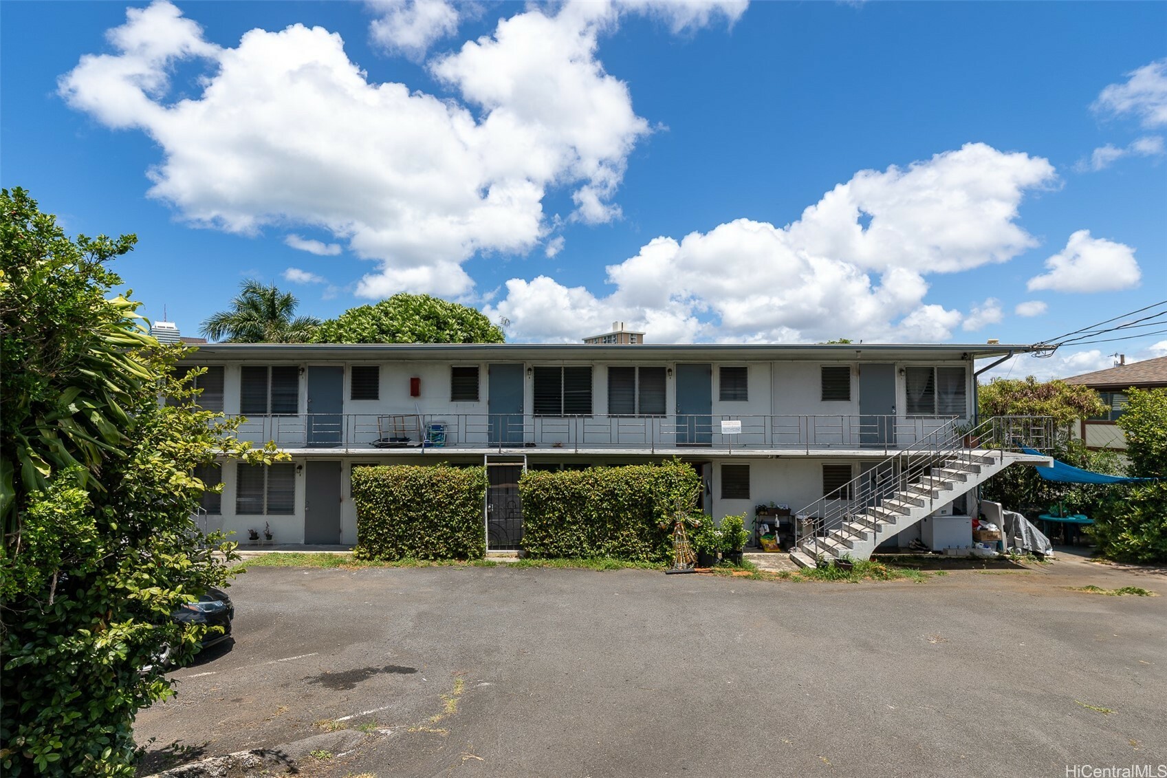 1640 Lusitana Street  Honolulu HI 96813 photo