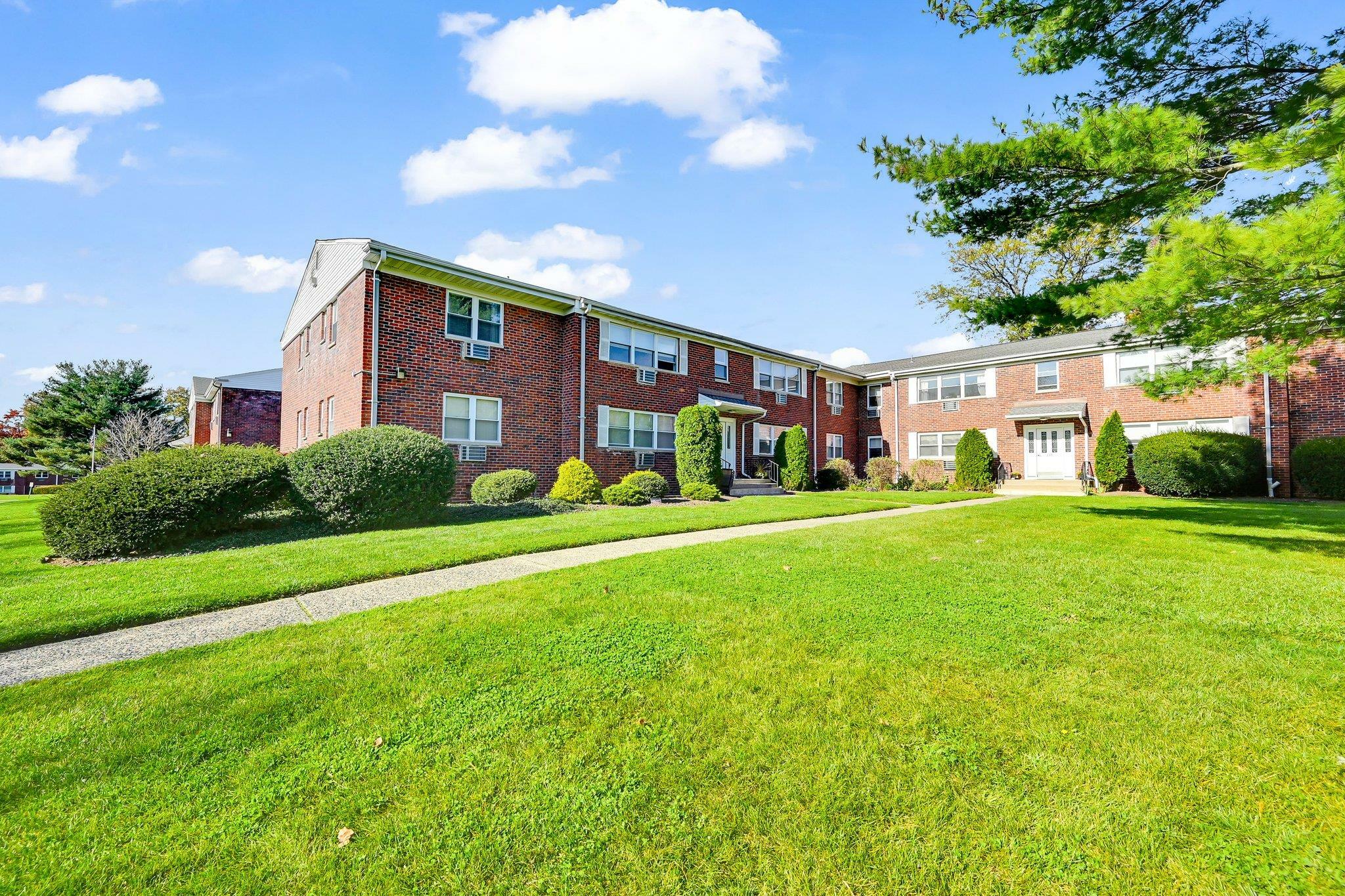 Property Photo: 237 N Middletown Road B NY 10965