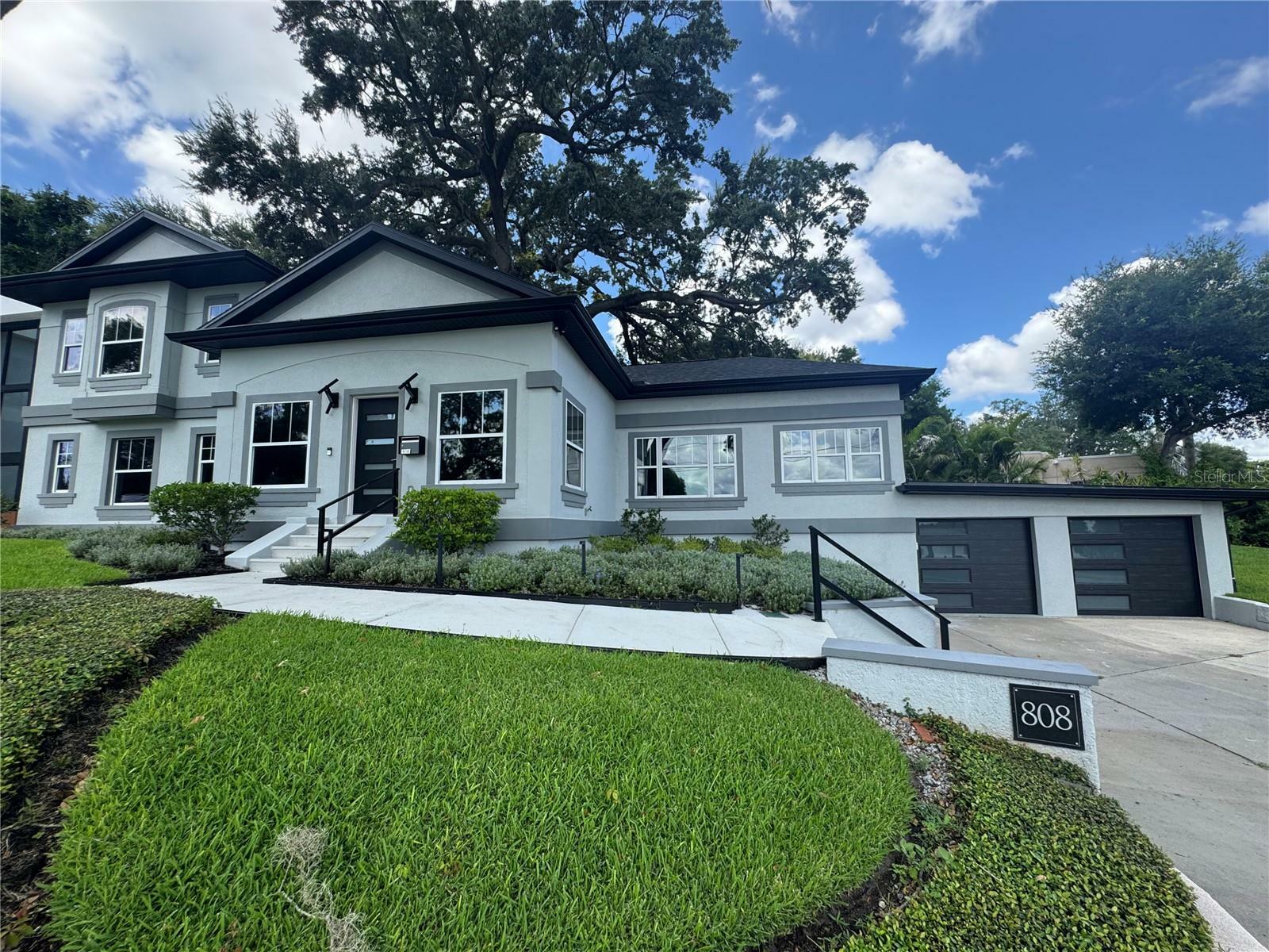 Property Photo: 808 Edgewater Drive FL 32804