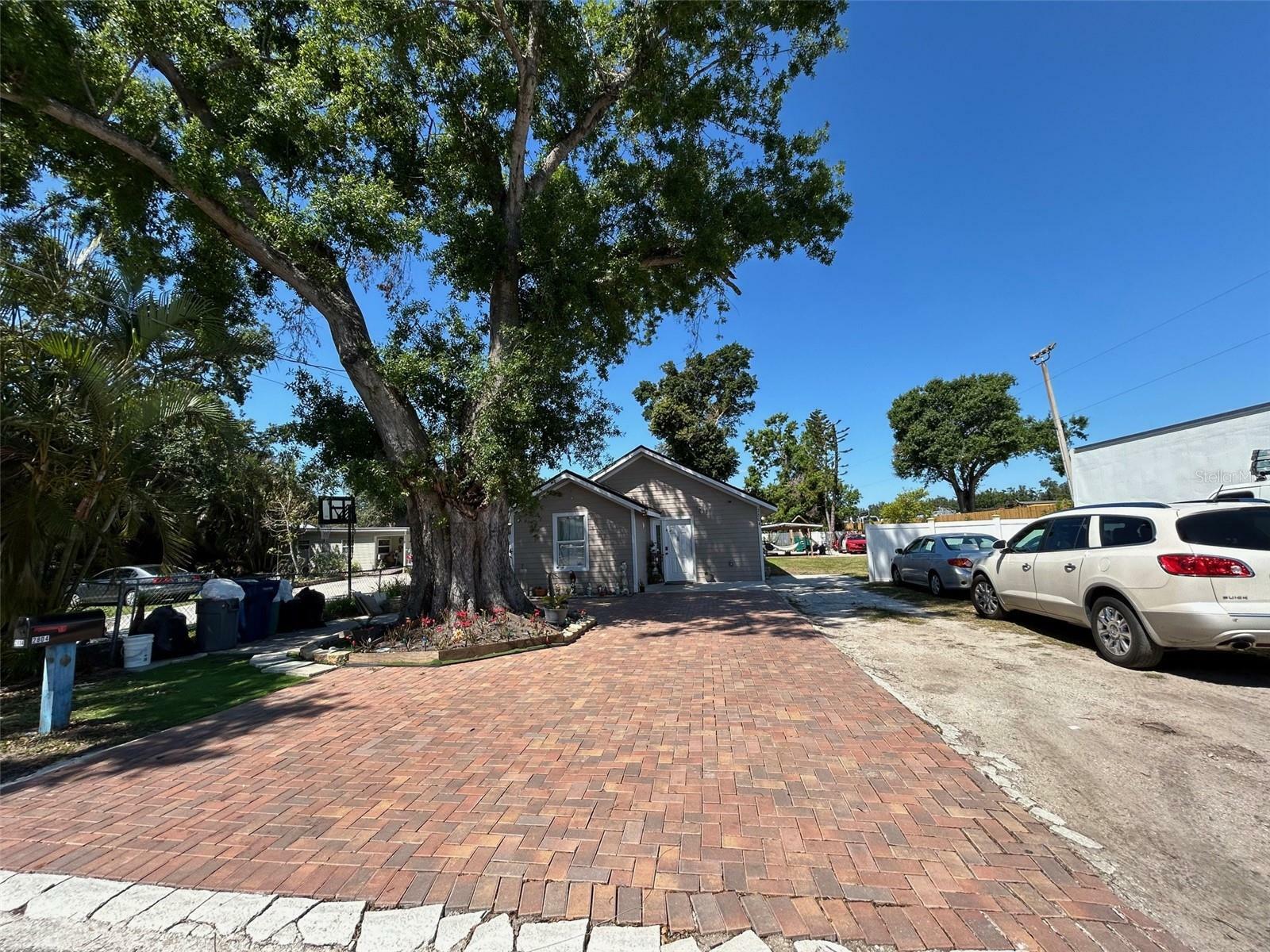 2804 11th Street Court E  Bradenton FL 34208 photo