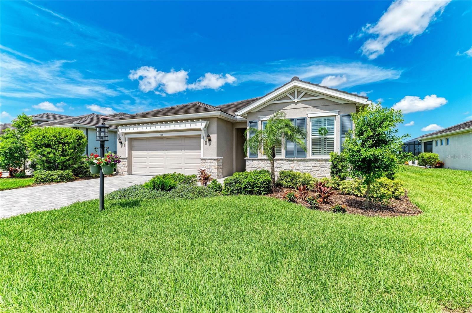 Property Photo: 4324 Dairy Court FL 34211