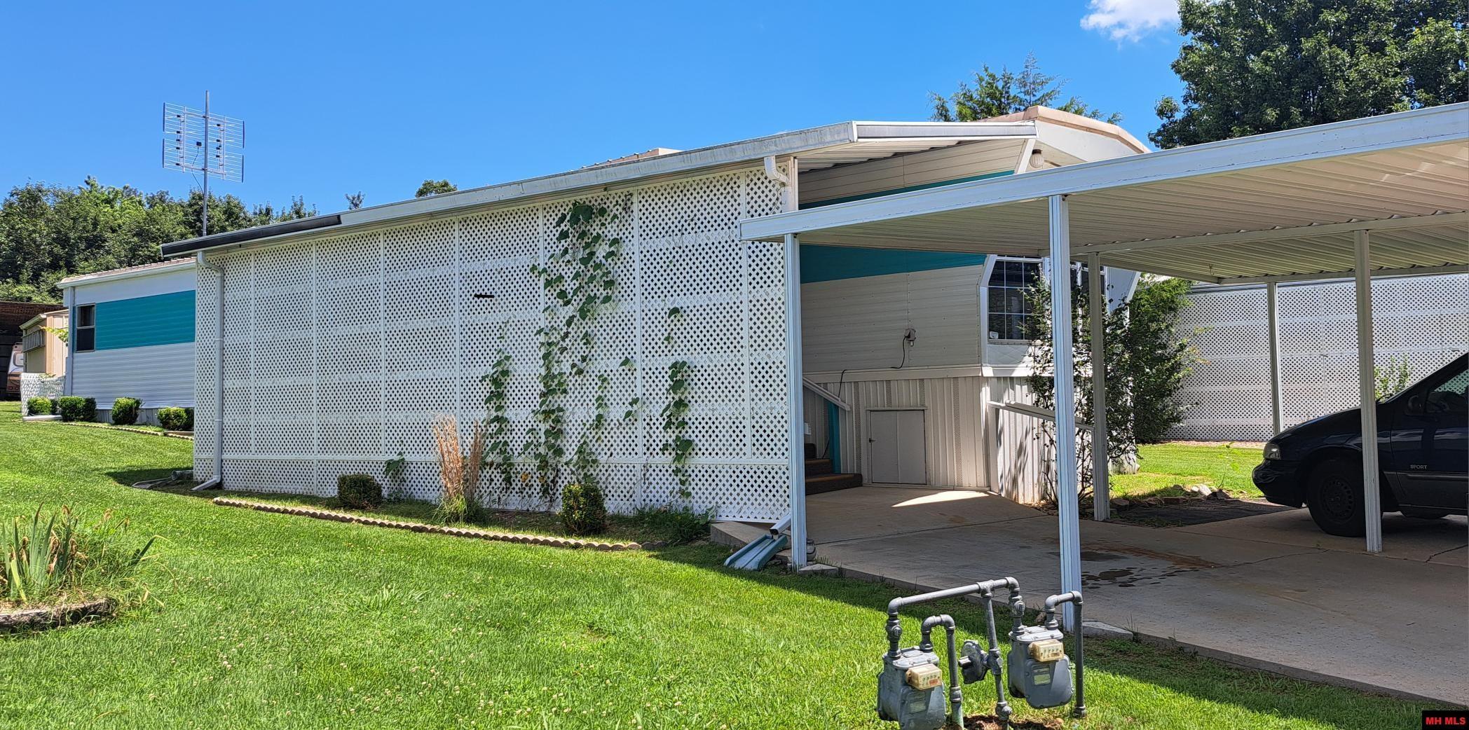 Property Photo: 72 Benjamin Drive AR 72653