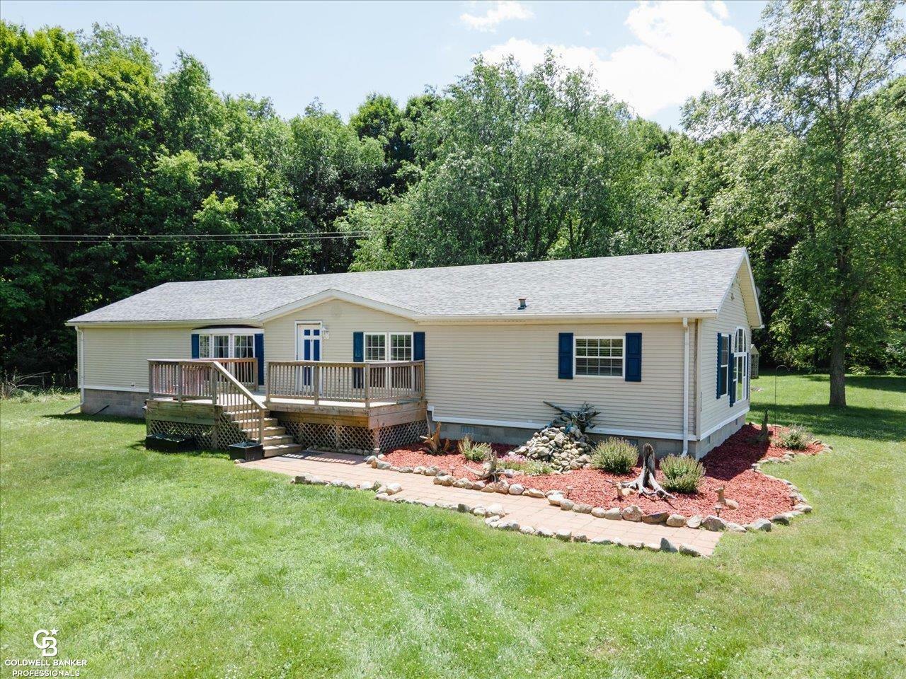 Property Photo:  5901 Quain Rd Road  MI 48022 