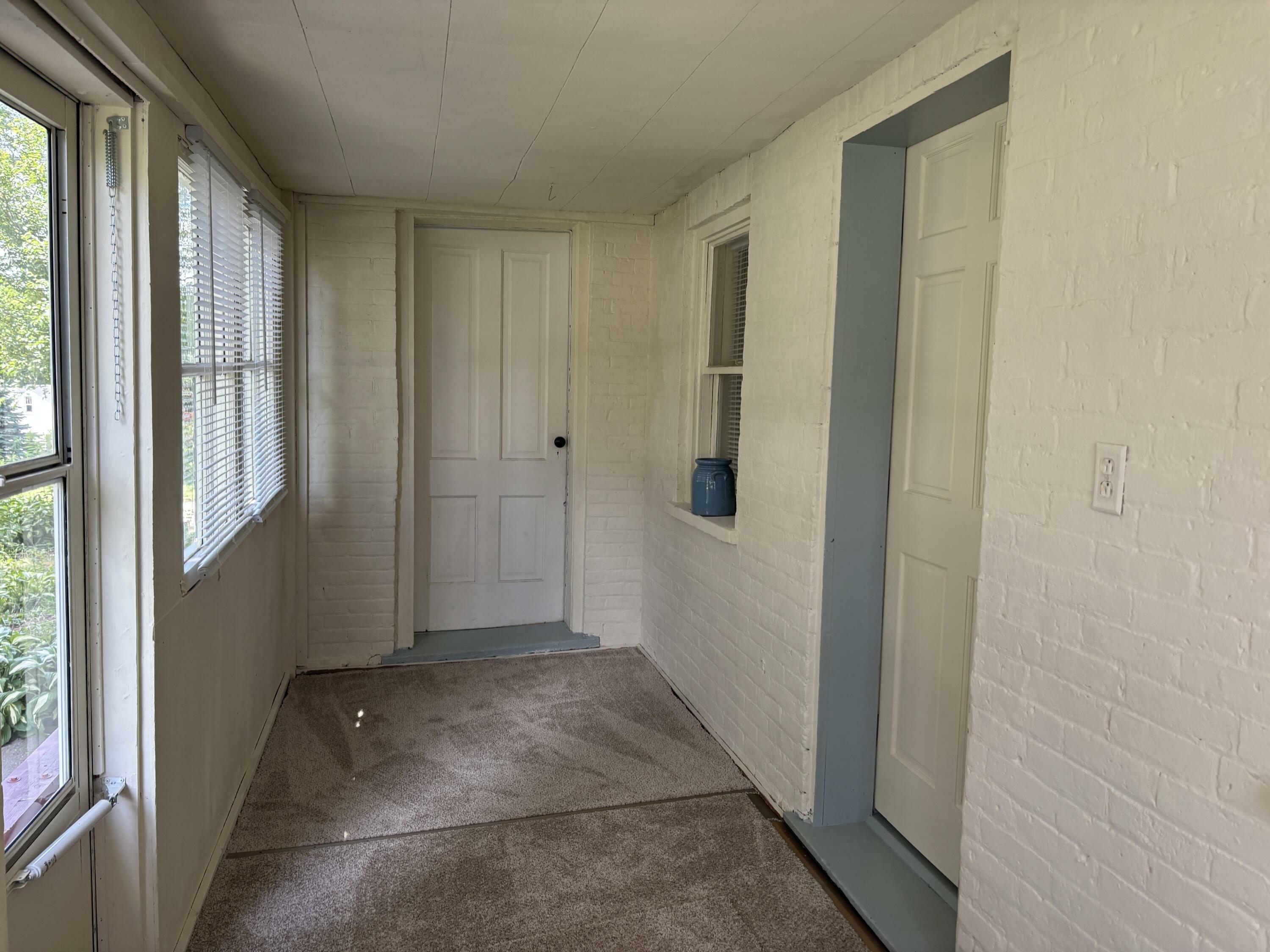 Property Photo: 228 Lounsbury St WI 53098