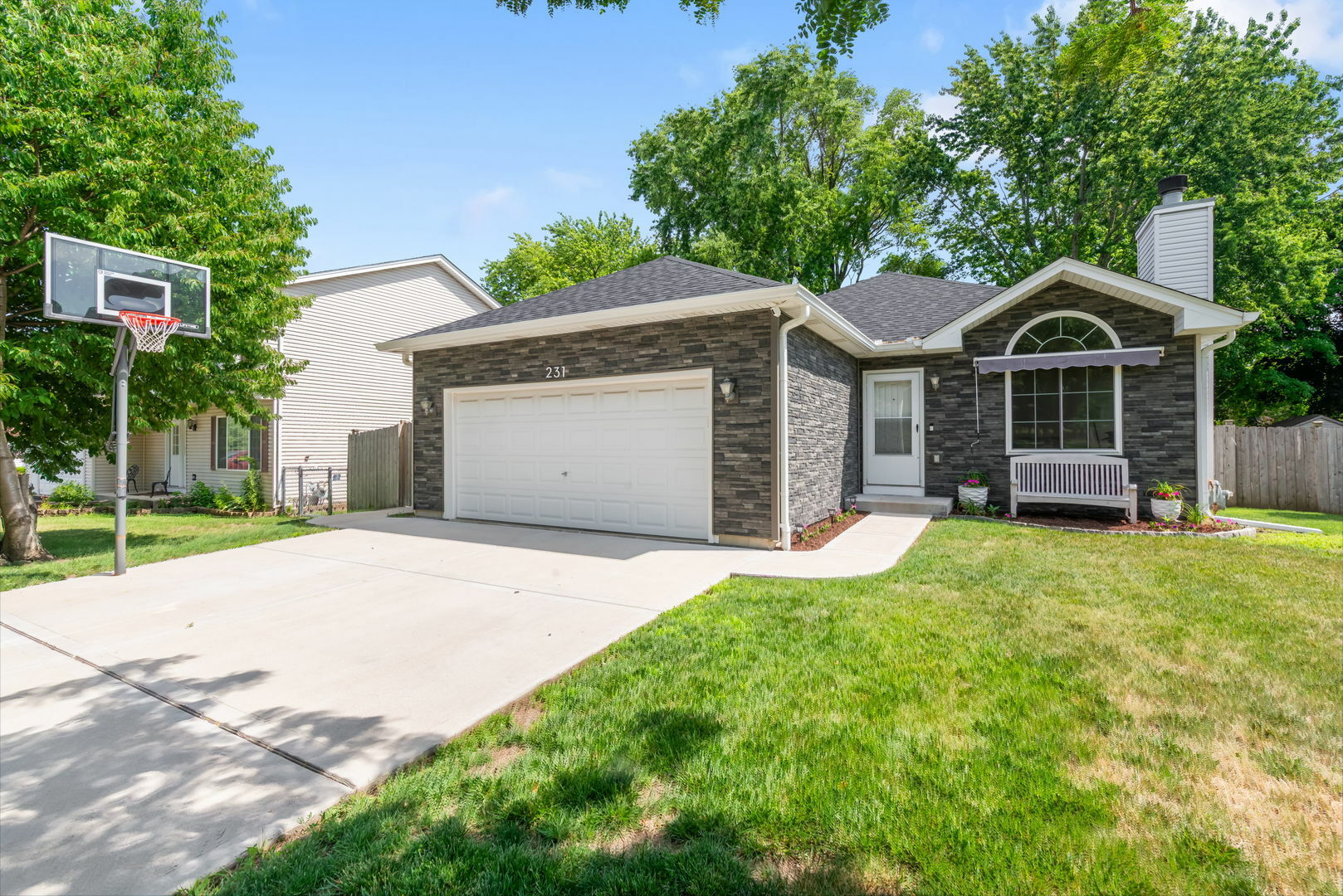 Property Photo: 231 E Fullerton Avenue IL 60139