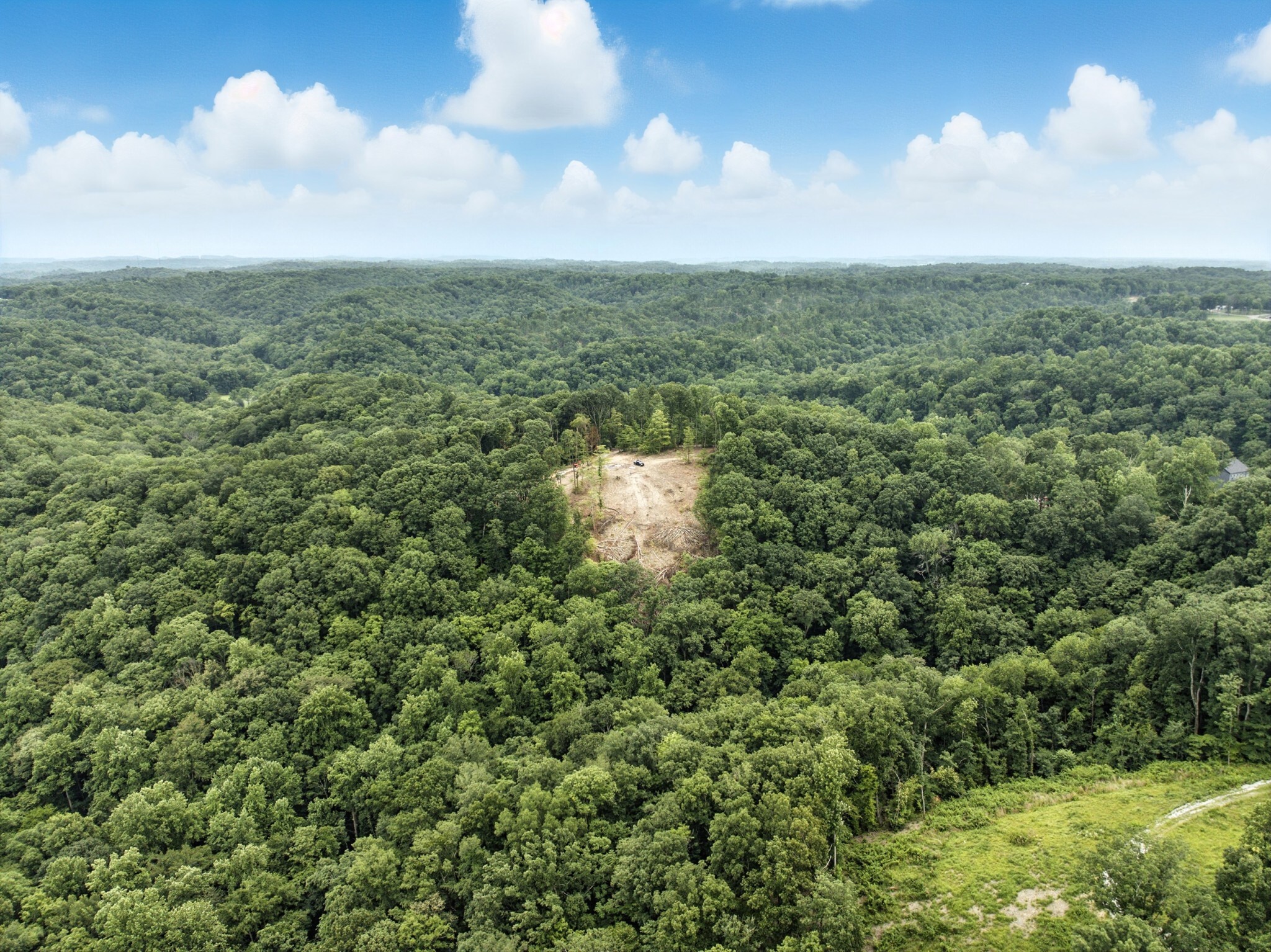 Property Photo: 1097 Paiute Trail TN 37143