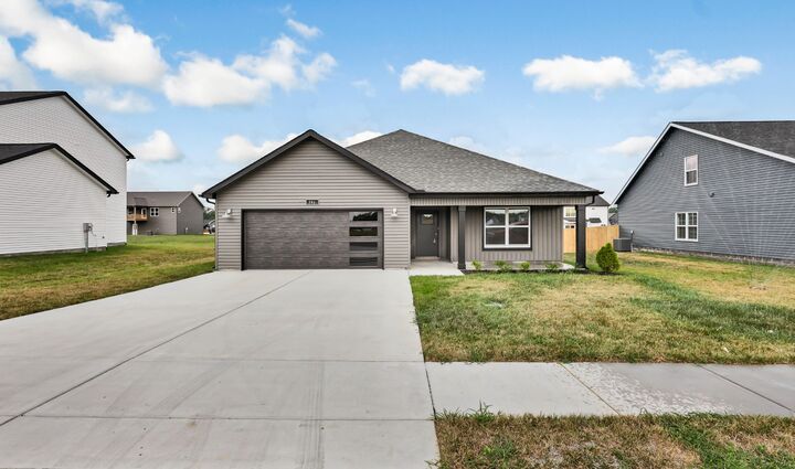 Property Photo: 346 Galway Dr TN 37042
