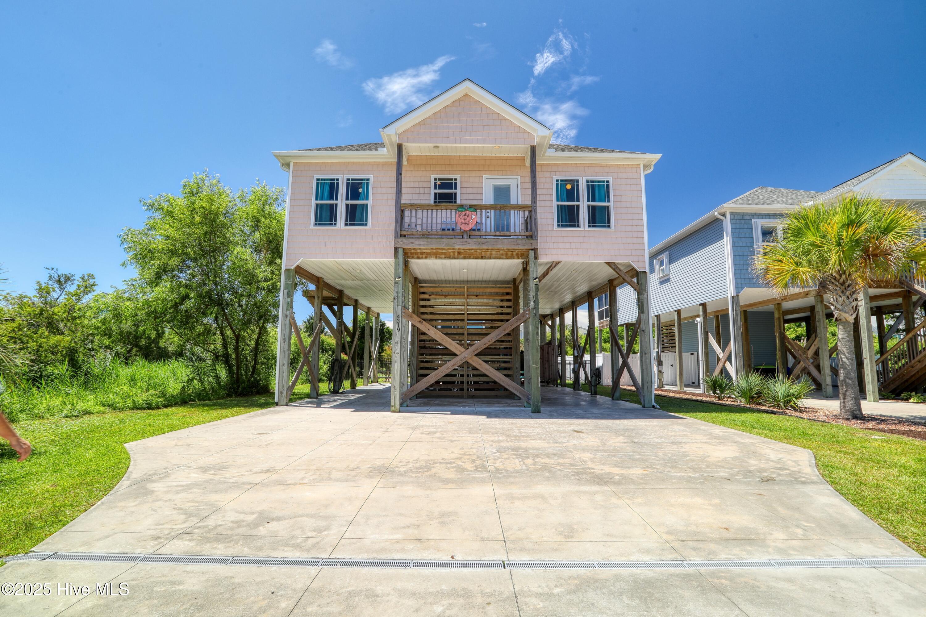 Property Photo: 4319 E Pelican Drive NC 28465