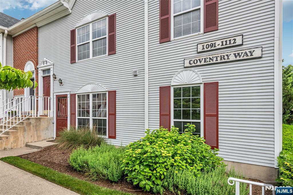 Property Photo:  1096 Coventry Way  NJ 07430 