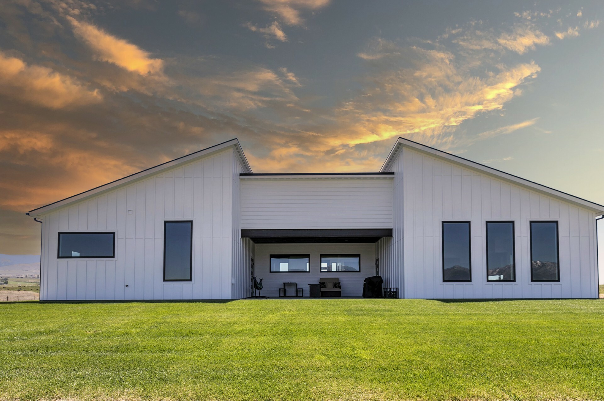 Property Photo: 770 Coyote Creek Drive MT 59828