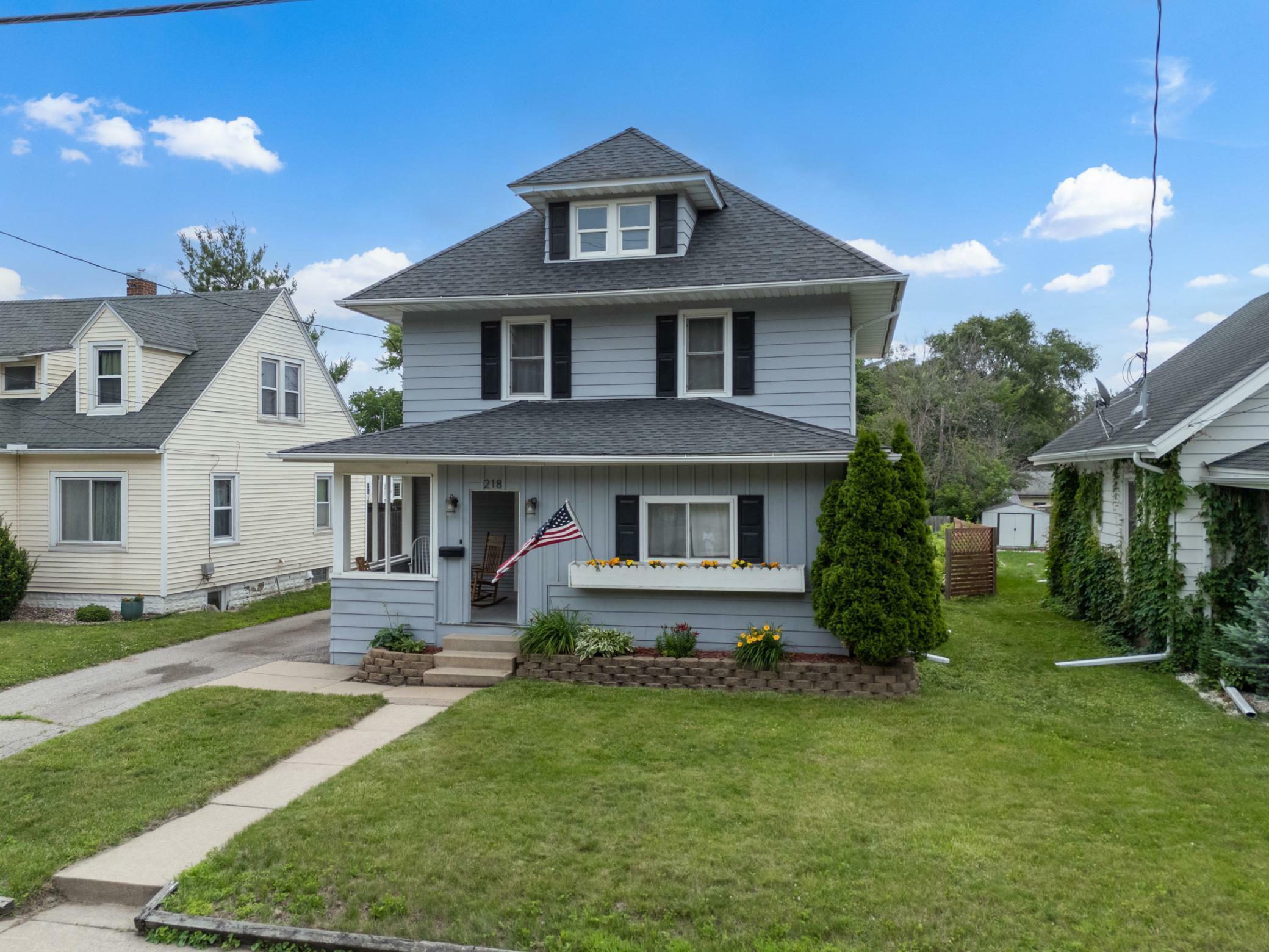 Property Photo: 218 11th Avenue NE MN 55906