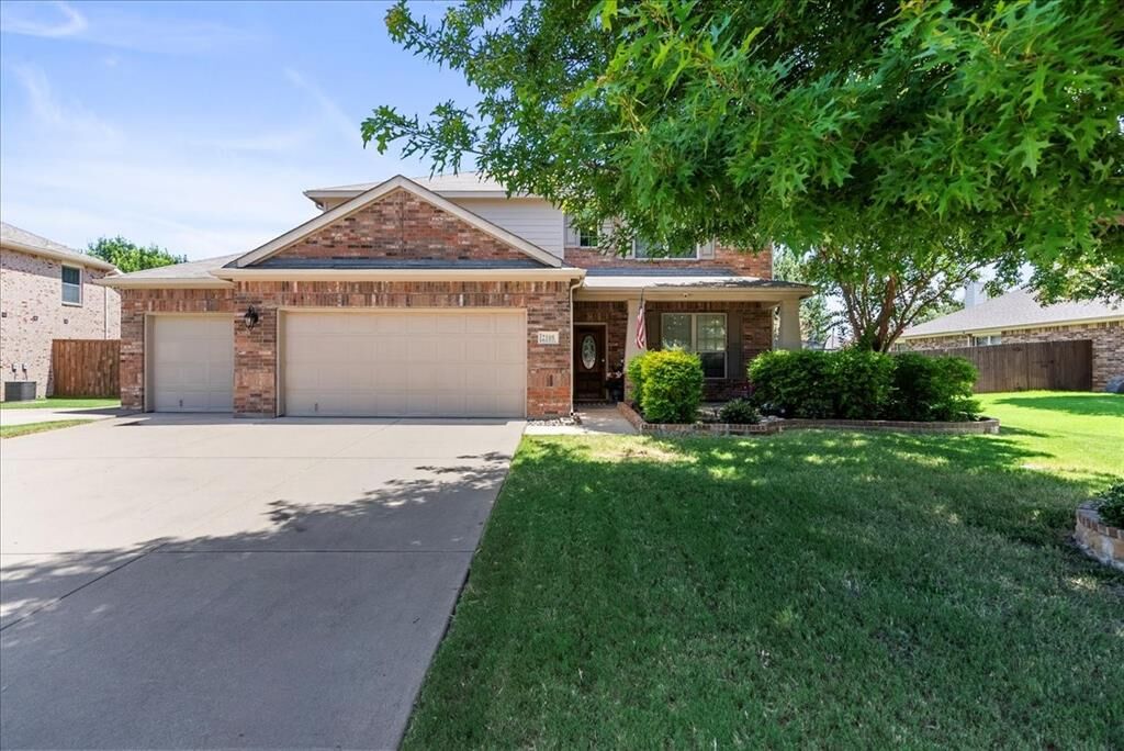 Property Photo: 2108 Prescott Downs Drive TX 76210