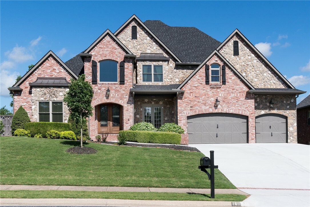 1611 NE Chapel Hill Drive  Bentonville AR 72712 photo