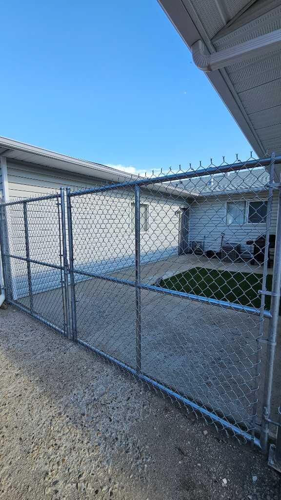Property Photo: 207 Centre Avenue NE AB T0K 1M0