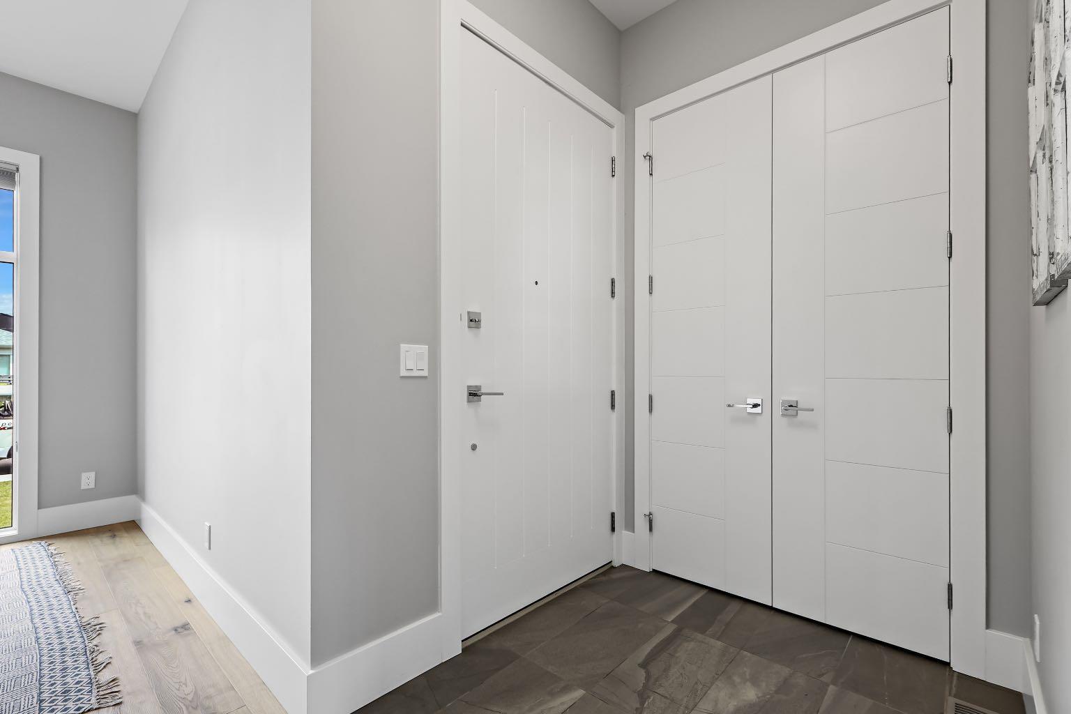 Property Photo: 1309 19 Avenue NW AB T2M 1A5