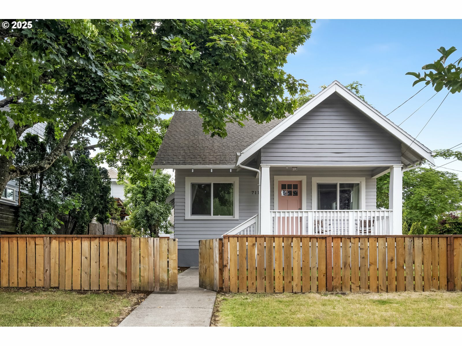 7117 N Fiske Ave  Portland OR 97203 photo