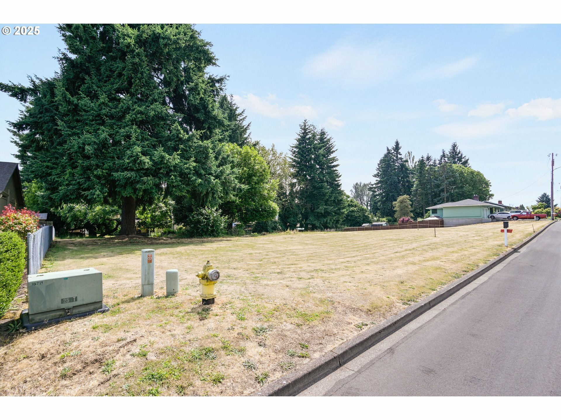 Property Photo:  00 NE 39th 1  WA 98661 