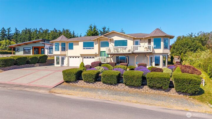 Property Photo:  1223  Rainier Lane  WA 98277 