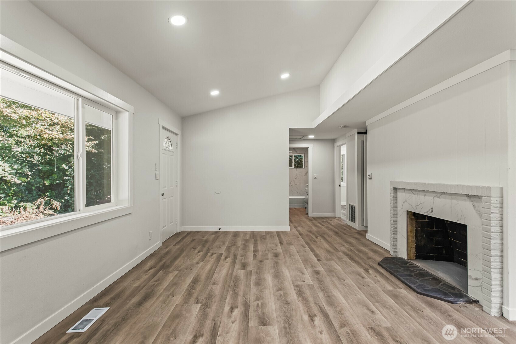 Property Photo:  21136  33rd Avenue S  WA 98198 