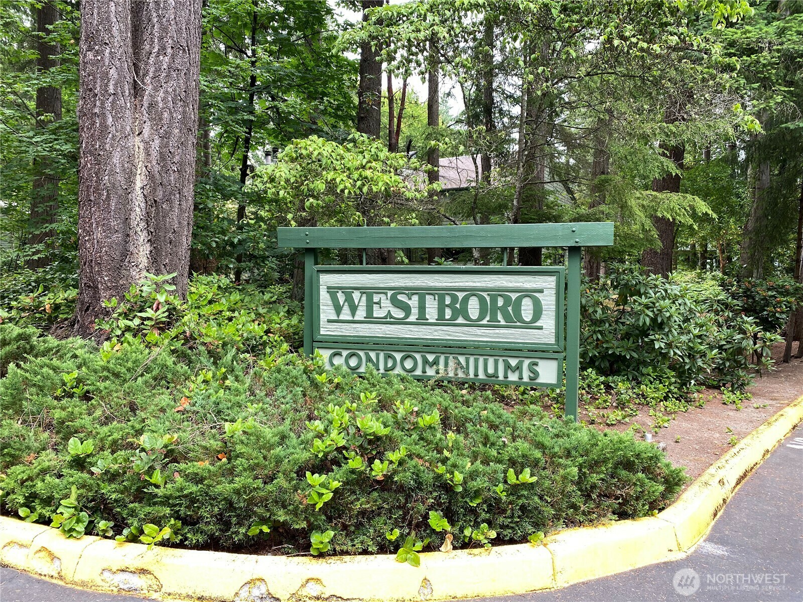 Property Photo: 143 329th Place D WA 98003