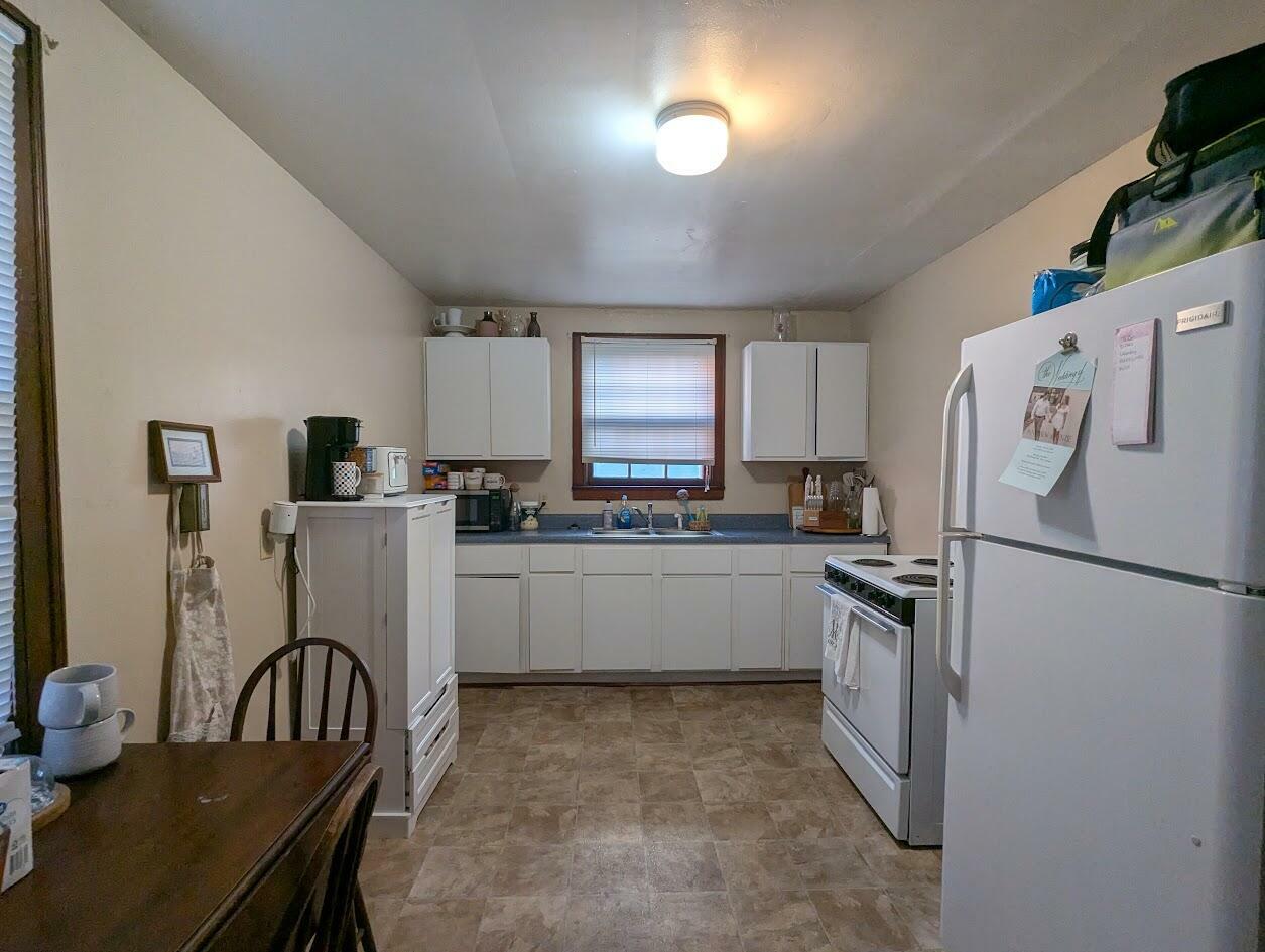 Property Photo: 525 4th Street NW TN 37311