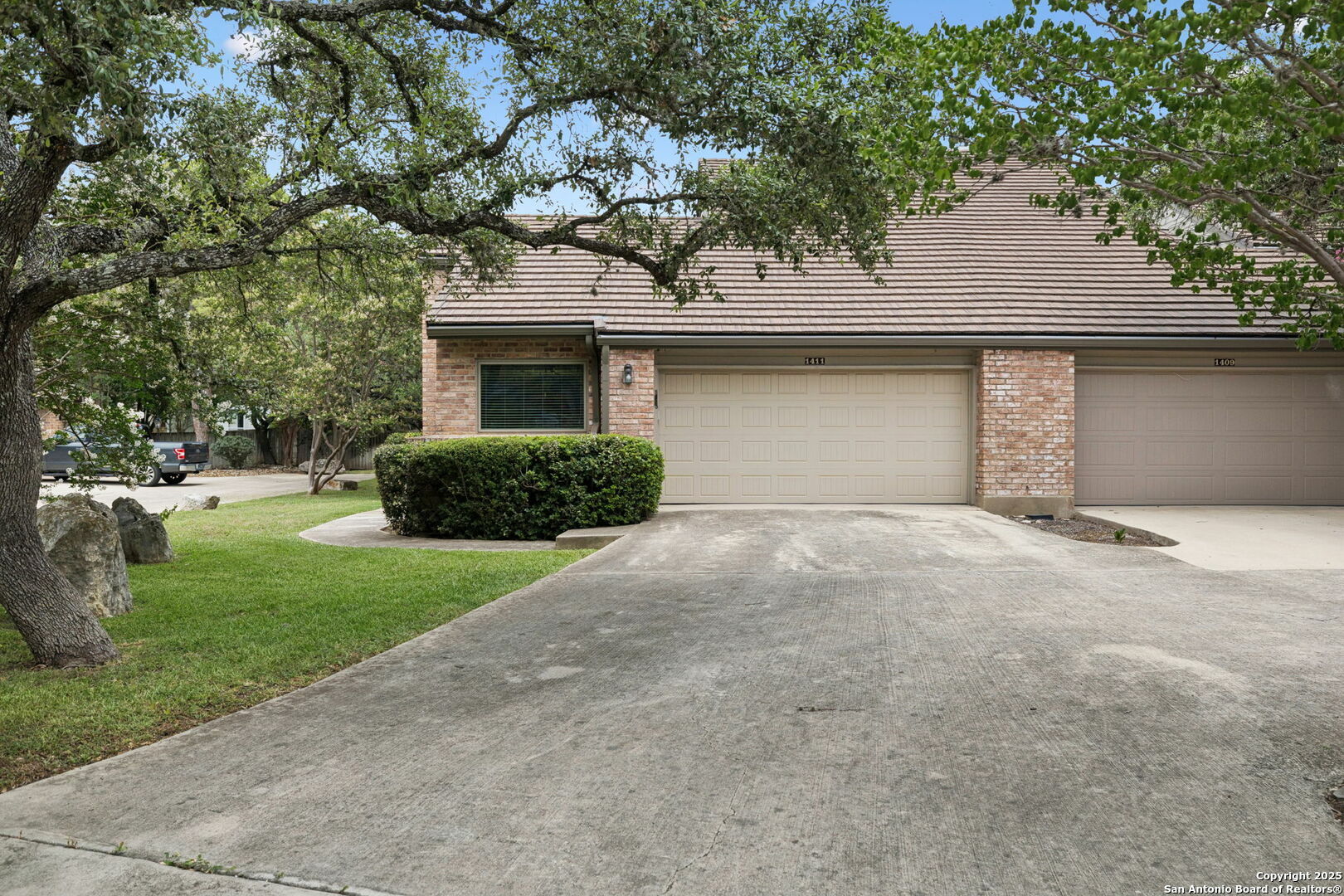 1411 Saint Andrews -  San Antonio TX 78248 photo