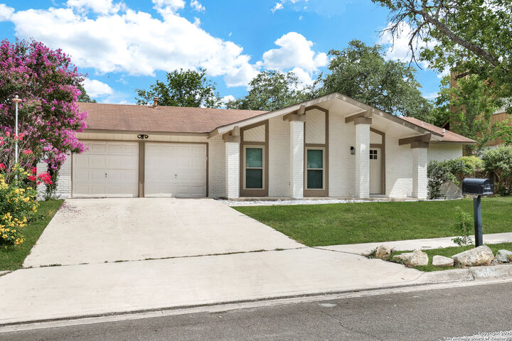 Property Photo:  5807 Sun Ridge  TX 78247 