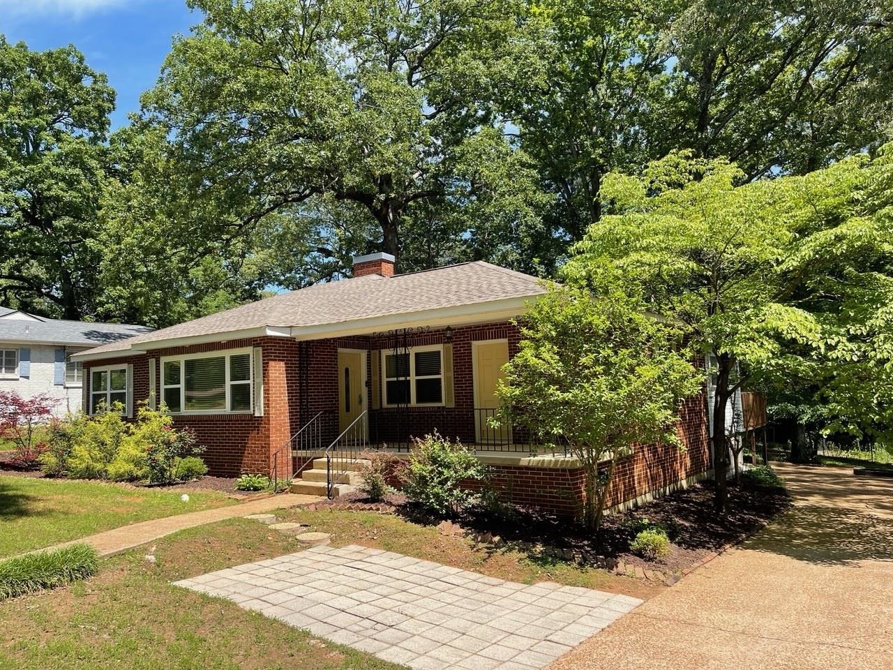 Property Photo:  1818 Tune Ave  AL 35630 - FLORENCE 