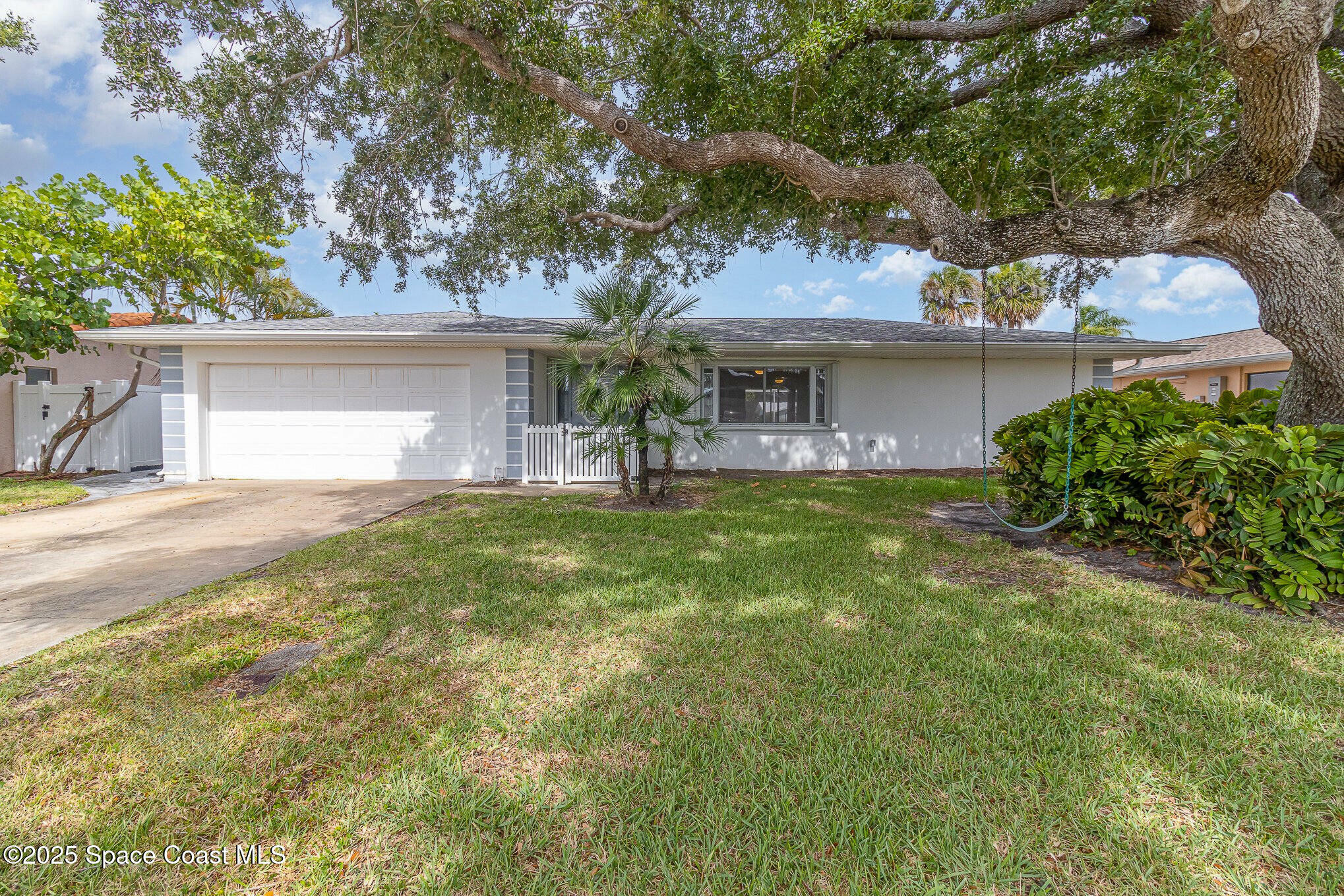 Property Photo: 55 Yacht Haven Drive FL 32931