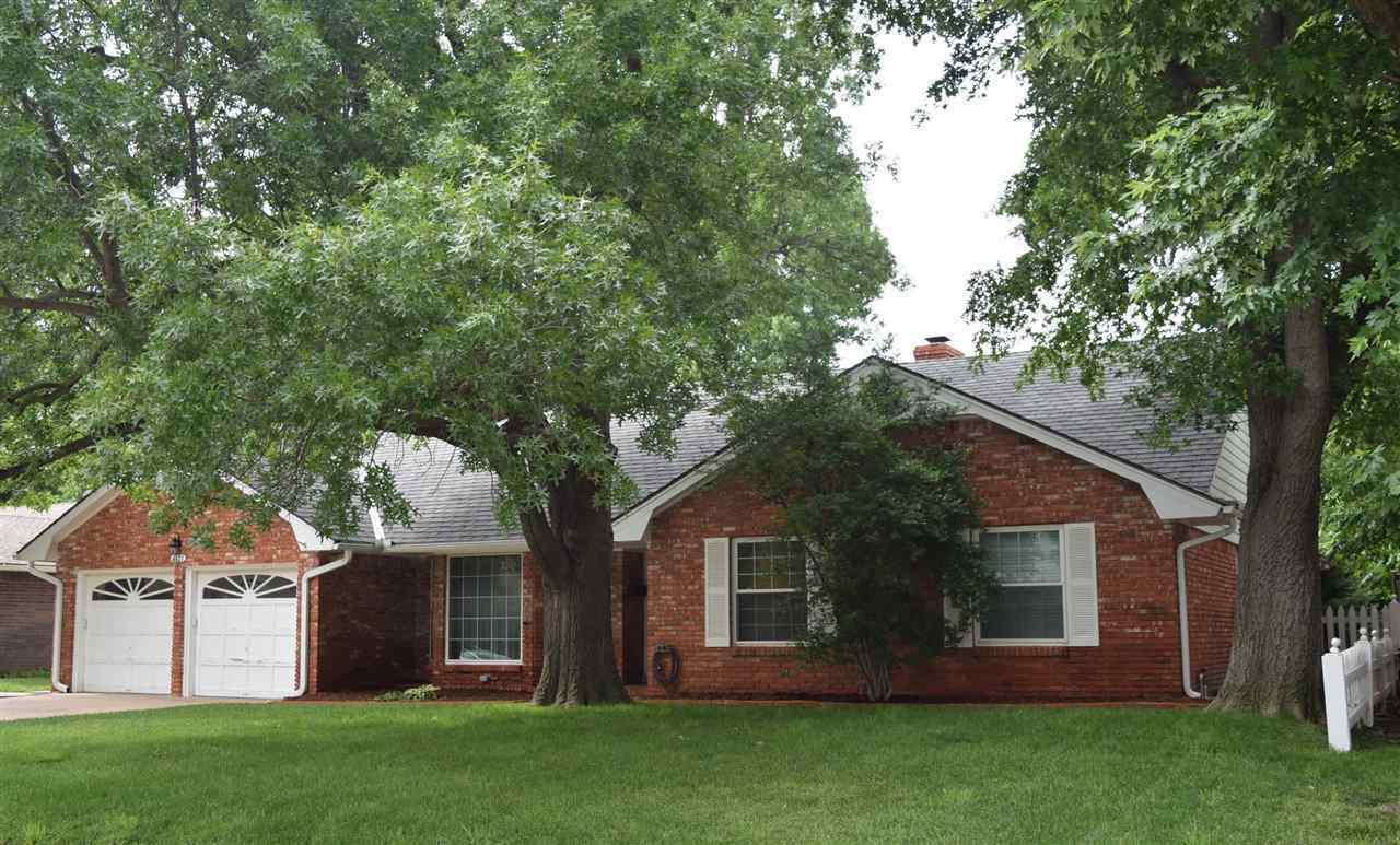 Property Photo: 4621 NW 34th Street OK 73122
