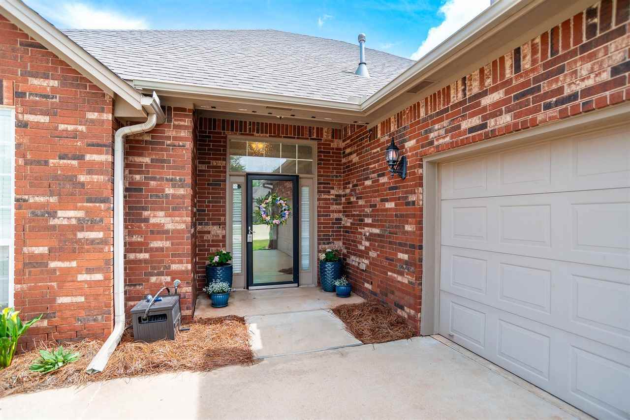 Property Photo: 414 Amethyst Avenue OK 74075