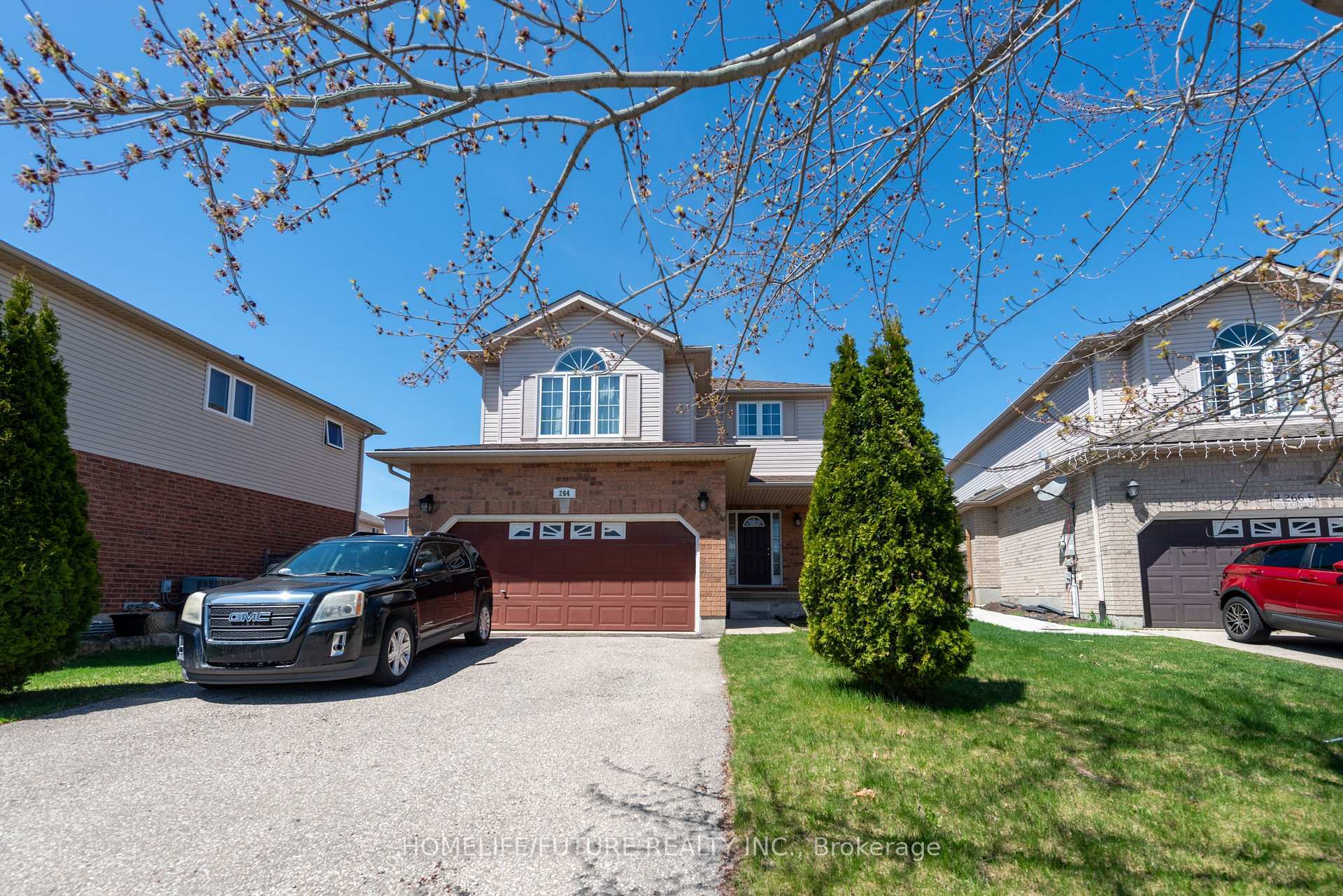 Property Photo: 264 Holbeach Court ON N2J 4Y7
