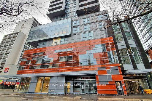 Property Photo: 7 Grenville Street 4105 ON M4Y 1A1
