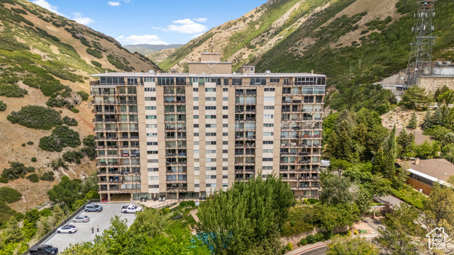 Property Photo: 875 S Donner Way E 302 UT 84108