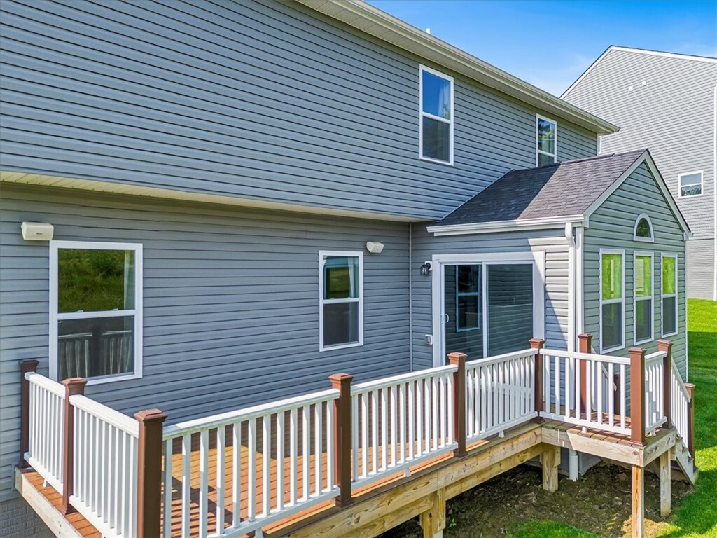 Property Photo: 1103 Deerfield Drive PA 15143