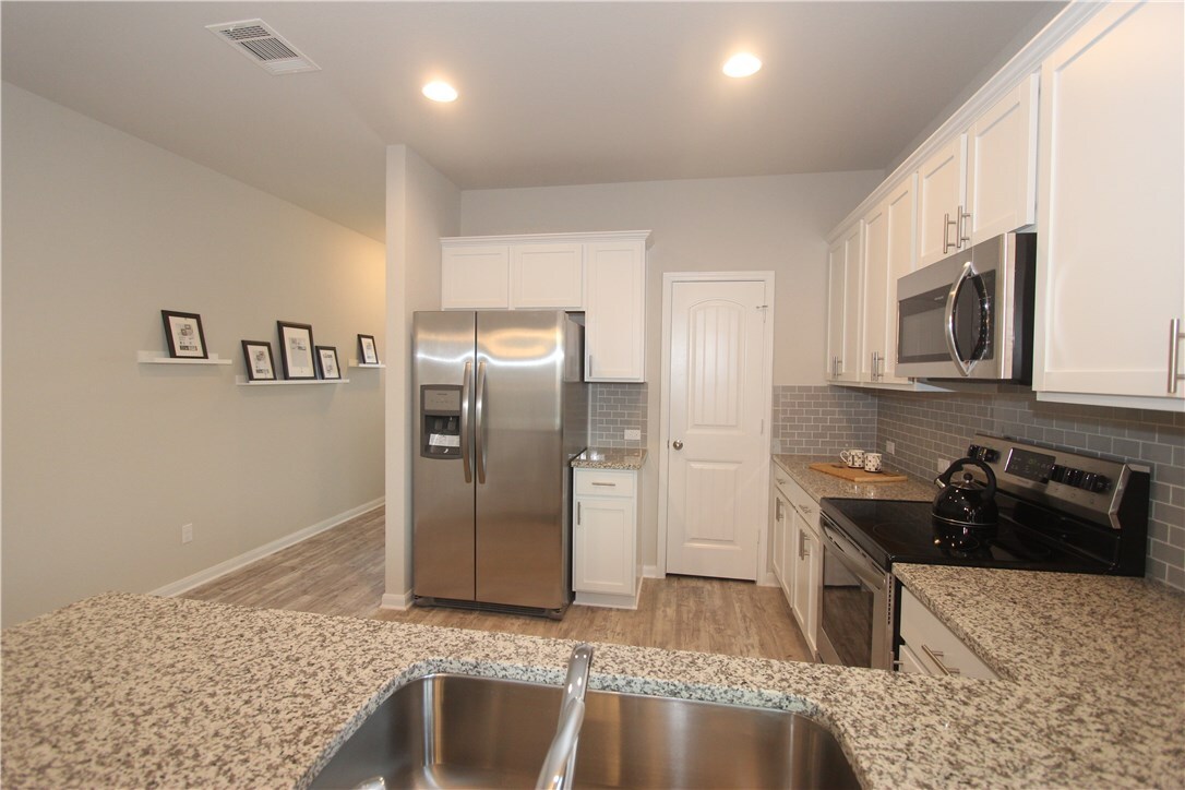 Property Photo:  457 Galway Bay Lane  TX 78626 