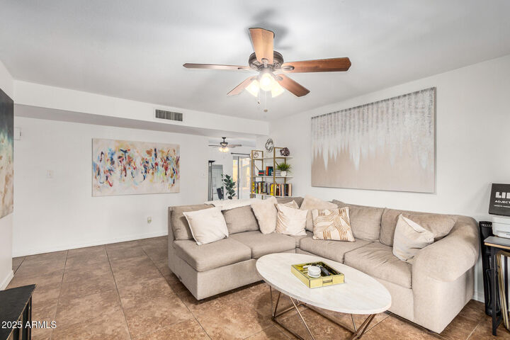 Property Photo: 1634 W Villa Rita Drive AZ 85023