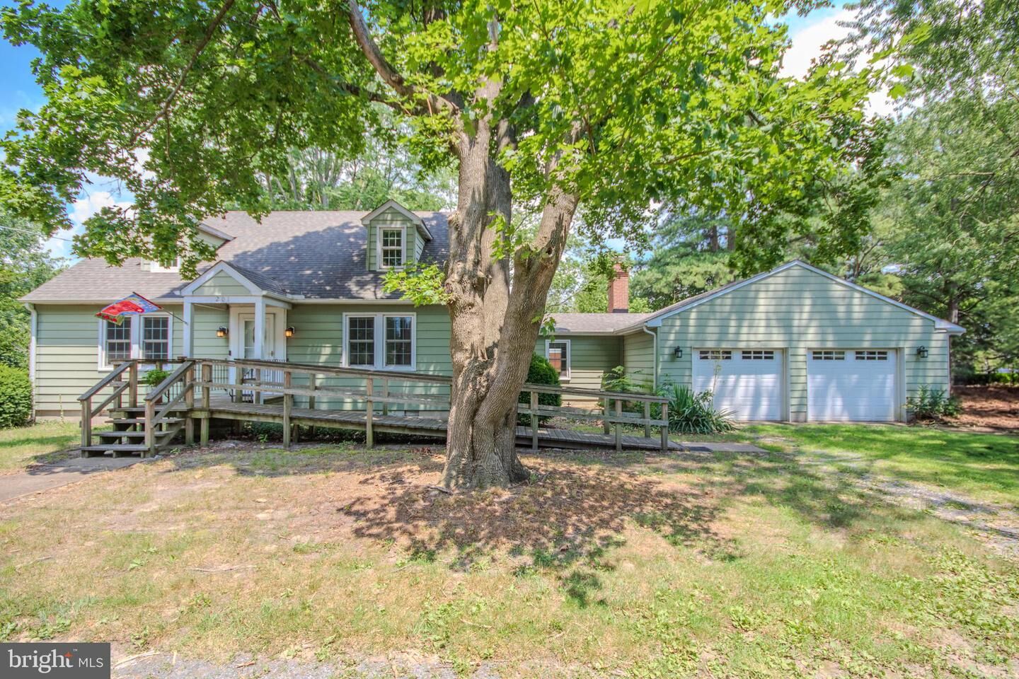 Property Photo: 201 Louise Avenue MD 21804