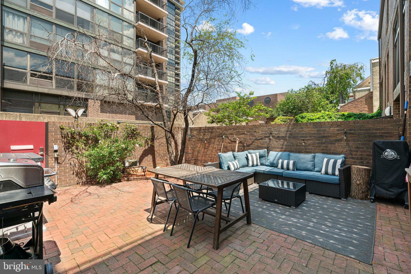Property Photo: 528 Manning Walk PA 19106
