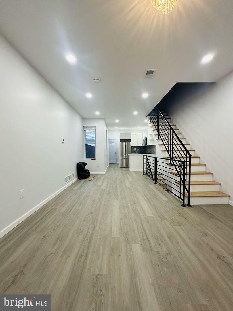 Property Photo: 631 Cross Street PA 19147