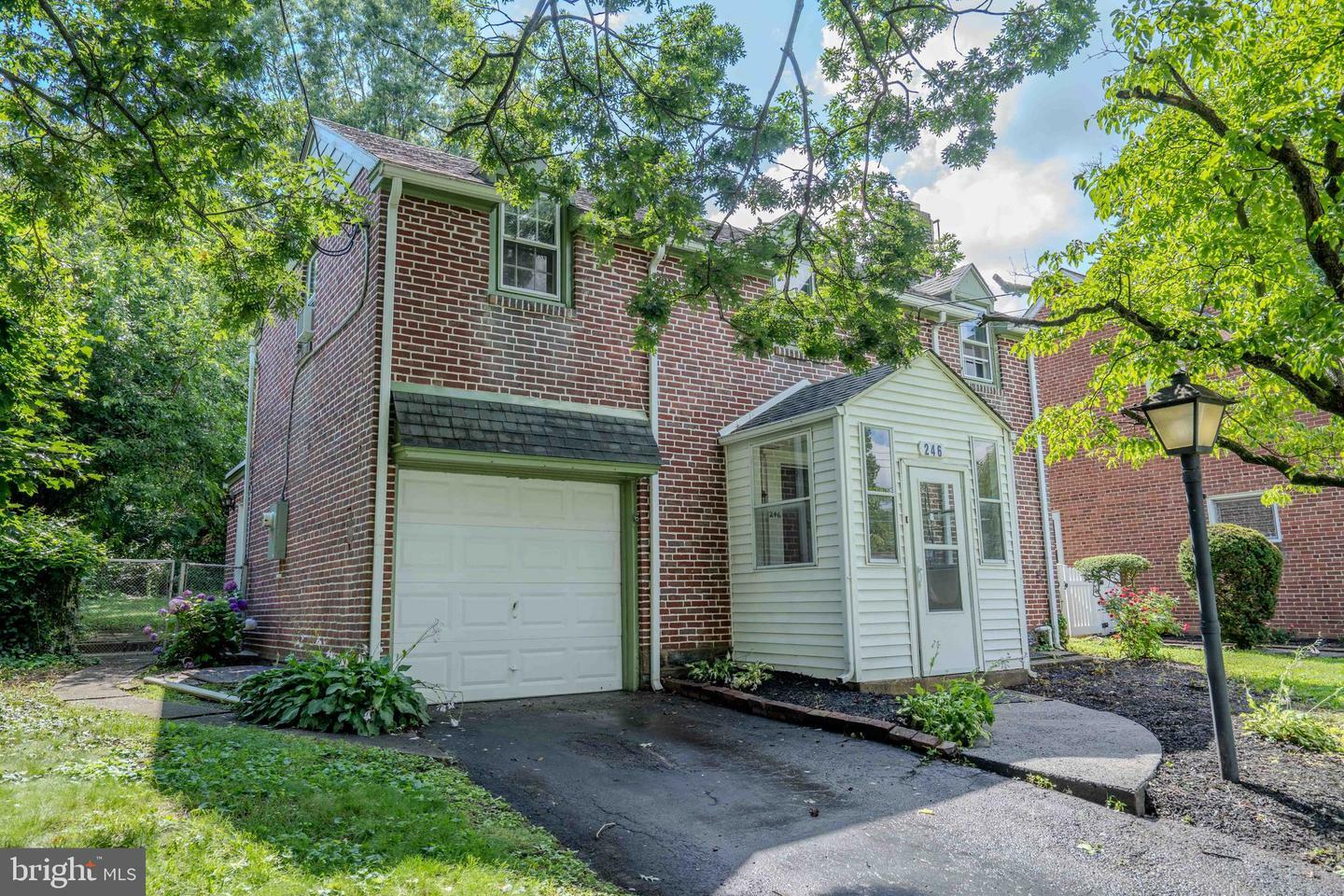 Property Photo: 246 Shadeland Avenue PA 19026