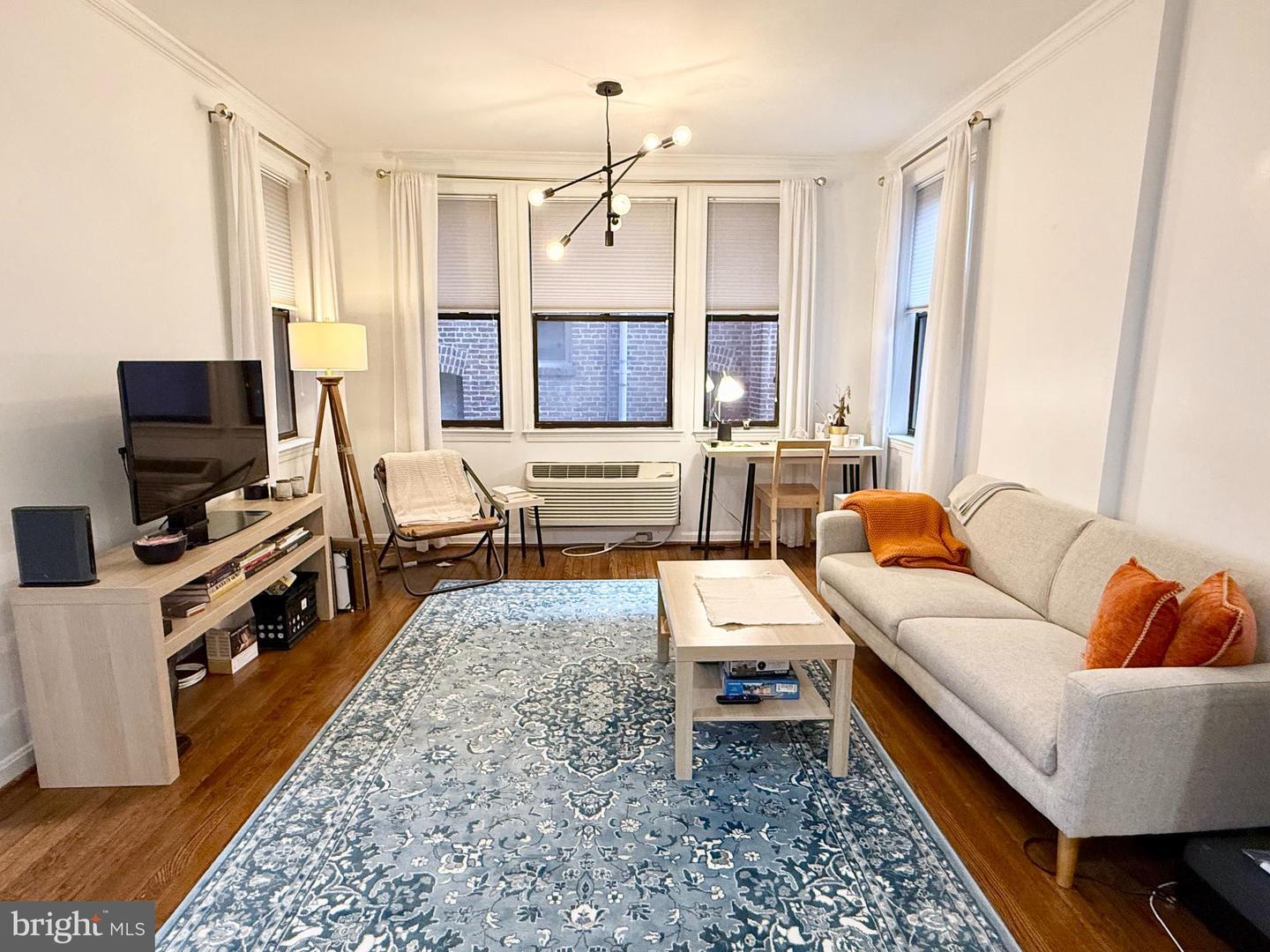 Property Photo: 2310 Ashmead Place NW 203 DC 20009
