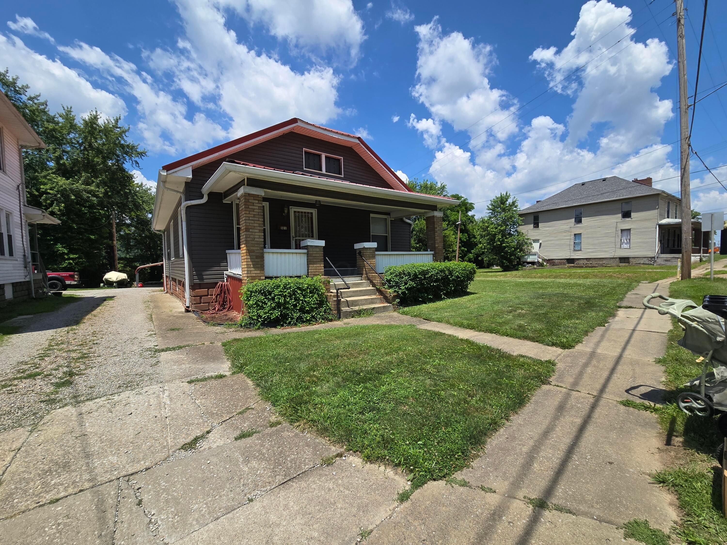 Property Photo: 321 Wayne Avenue OH 43701