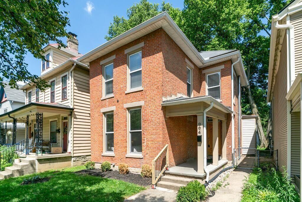 Property Photo:  994 Harrison Avenue  OH 43201