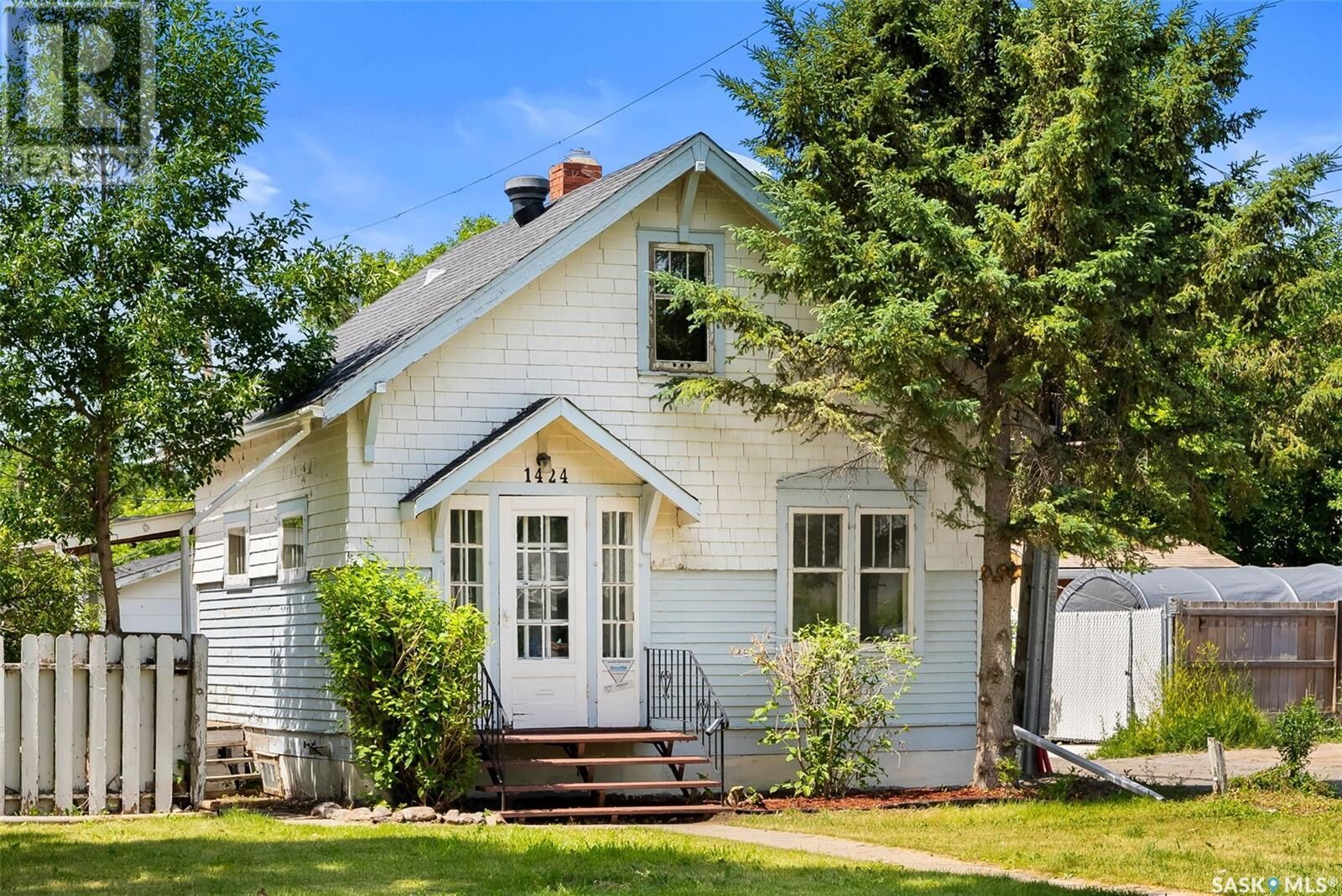 Photo de la propriété:  1424 Royal Street  SK S4T 5A3 