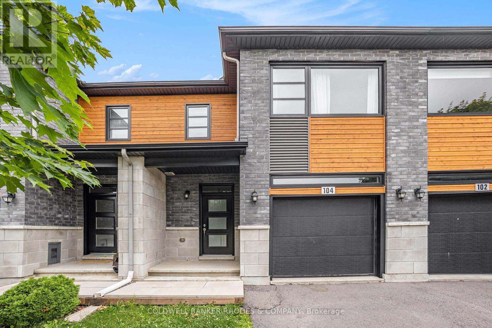 Property Photo: 104 St-Malo Place ON K0A 1W0