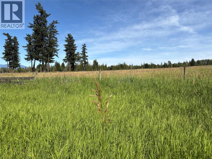 Property Photo:  890 Dilworth Road  BC V0E 2W1 